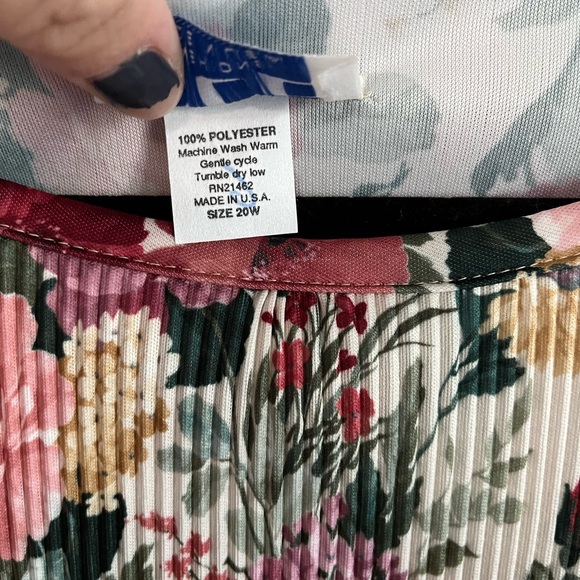 SOLD Vintage Cottagecore Floral Short Sleeve Dress Tags Attached - Picture 8 of 15